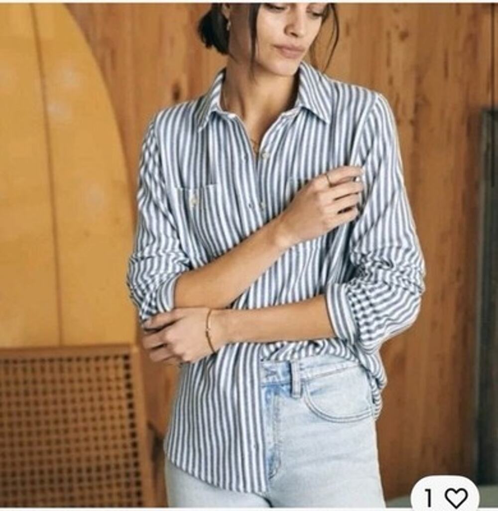 Faherty Legend Shirt White Stripe Button Up Soft Knit Tops Womens Size Medium M